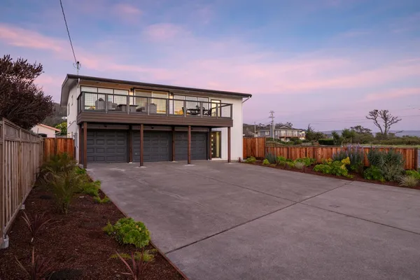 $2,998,000 | 355 Ave Alhambra, El Granada, CA 94018