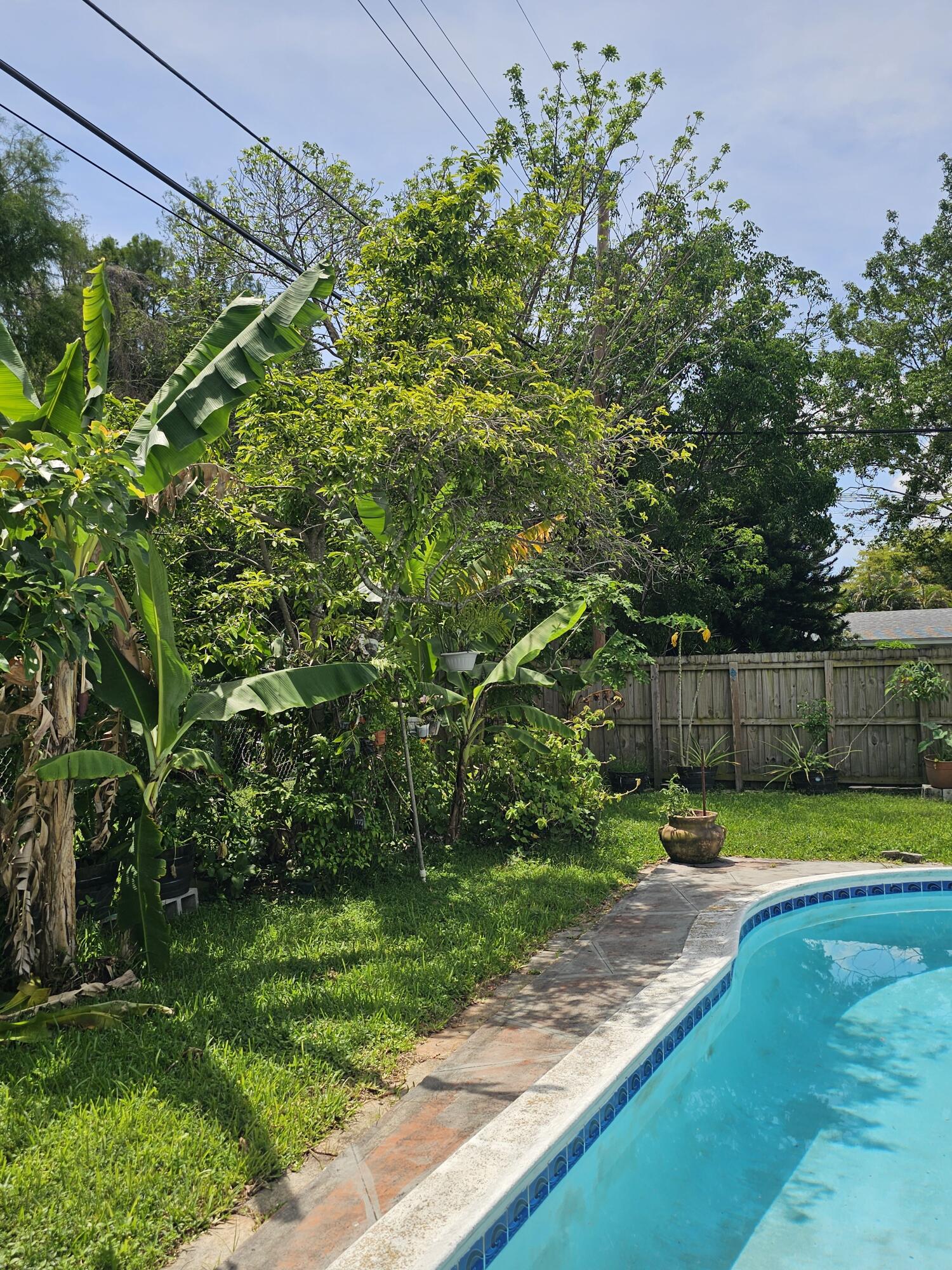 4021 East Shore Road Miramar, FL 33023 - Photo 22 of 23 20260506_115701