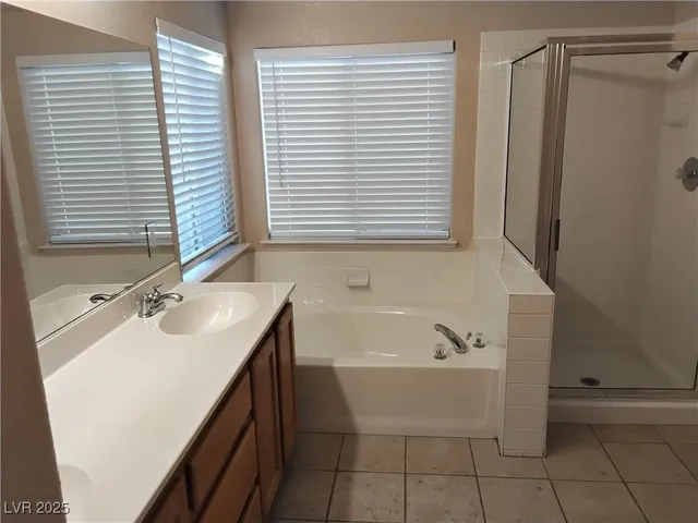 $1,950 | 3813 Mellon Court, North Las Vegas, NV 89032