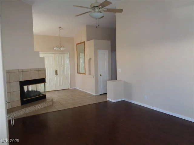 $1,950 | 3813 Mellon Court, North Las Vegas, NV 89032