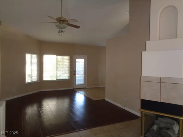 $1,950 | 3813 Mellon Court, North Las Vegas, NV 89032