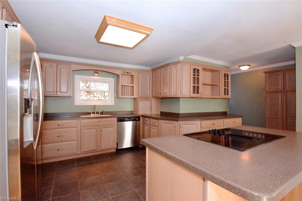 632 Ferguson Road Burlington, NC 27217 - Photo 5 of 24 Gallery Image 5