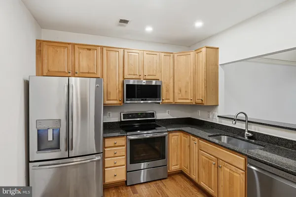 $390,000 | 8601 Roaming Ridge Way, Unit 304, Odenton, MD 21113