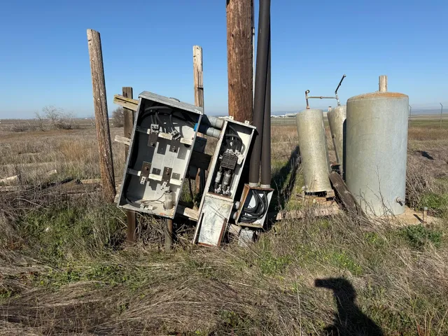 a view of an chairs in the deck