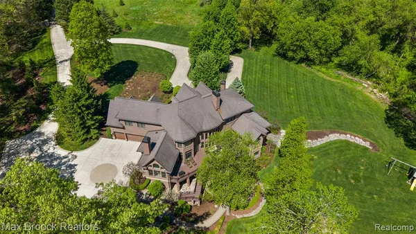 $1,979,000 | 9716 Hadley Road, Clarkston, MI 48348