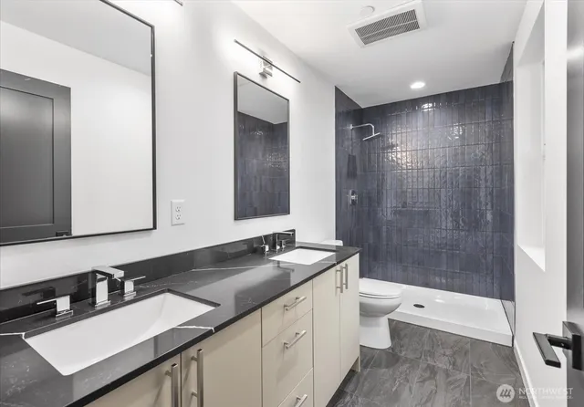 $689,950 | 10734 Interlake Avenue North, Seattle, WA 98133