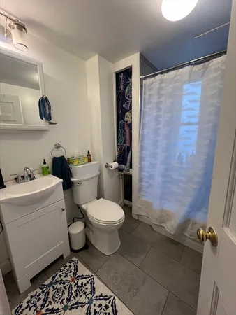 $3,100 | 49 Harrison Street, Unit 2, Somerville, MA 02143