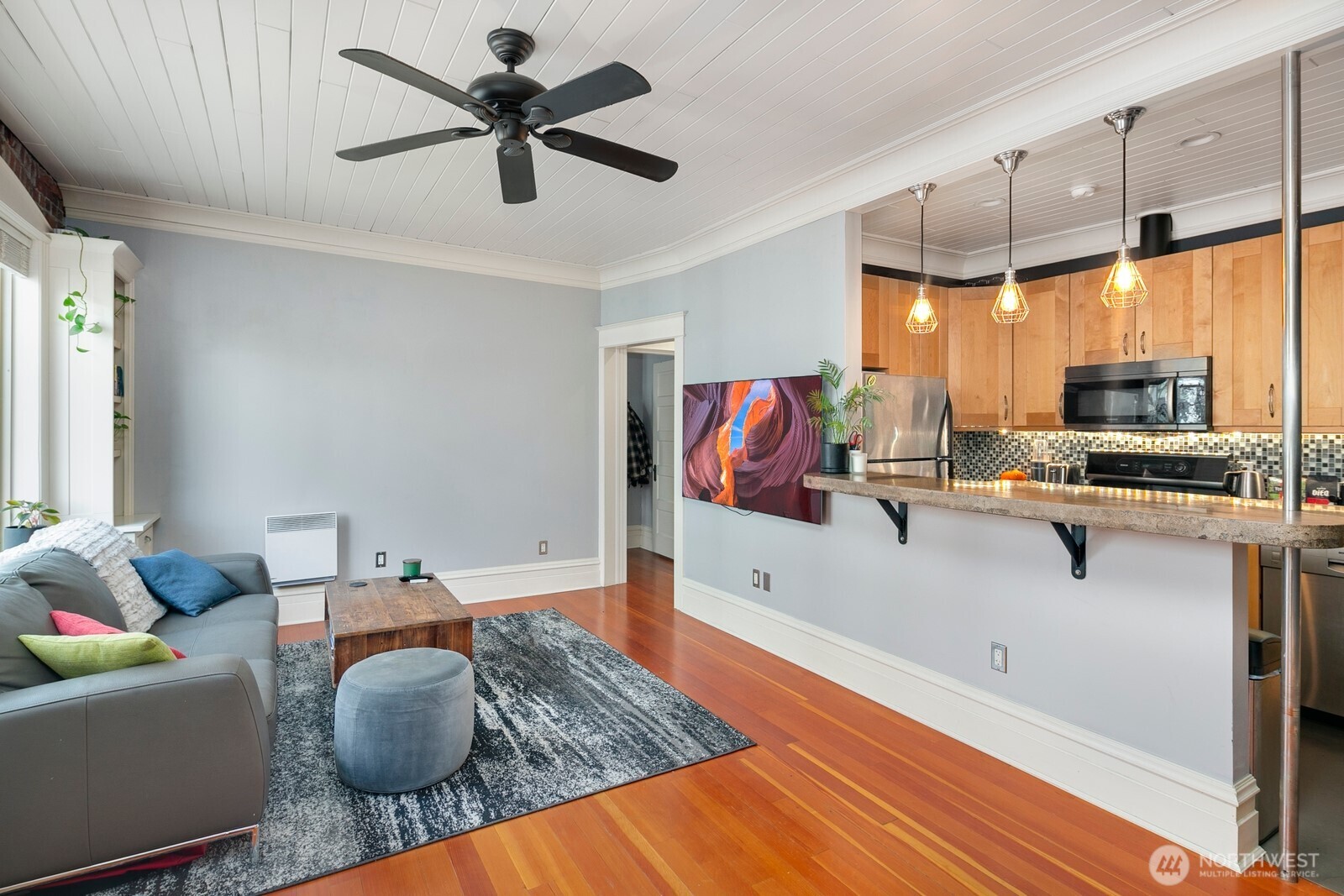 7 Harrison Street, Unit 39 Seattle, WA 98109 - Photo 10 of 27