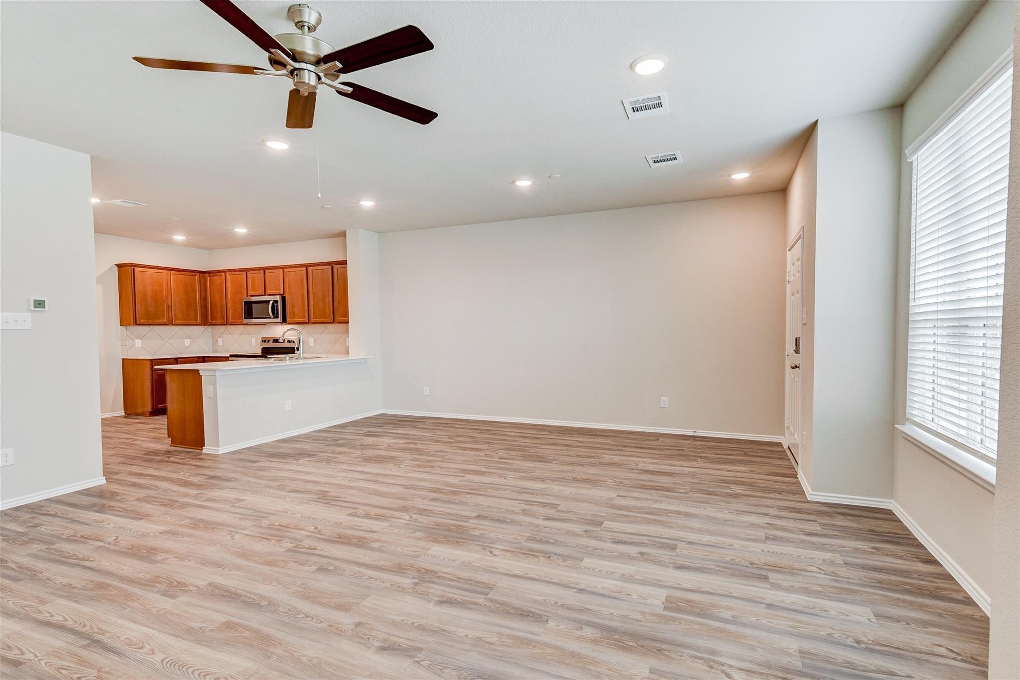 11938 Amber Oak Way Tomball, TX 77375 - Photo 9 of 27
