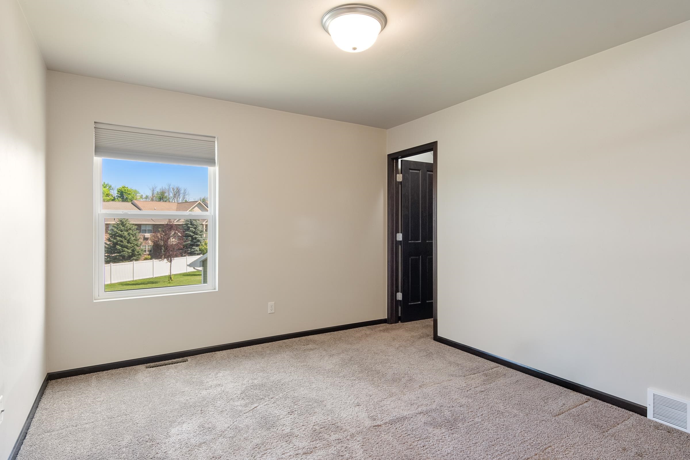 600 Castlestone Court Oneida, WI 54155 - Photo 32 of 72