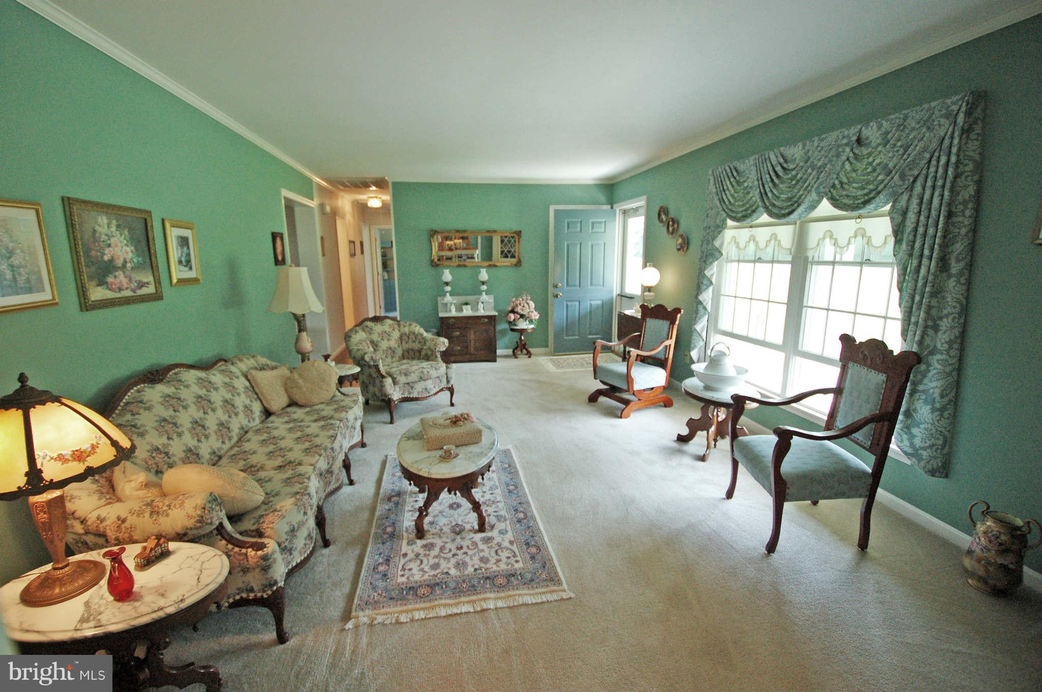 9139 New Road McDaniel, MD 21647 - Photo 8 of 12 Living Room