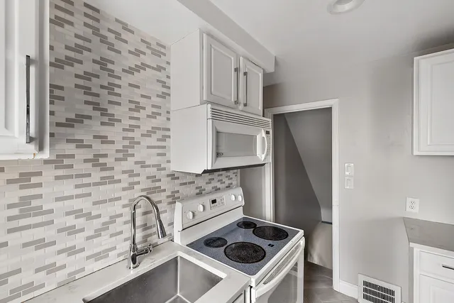 $1,795 | 1501 East 4th Street, Royal Oak, MI 48067