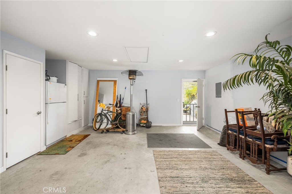 19301 Maynard Way North Tustin, CA 92705 - Photo 22 of 24 Two car garage.