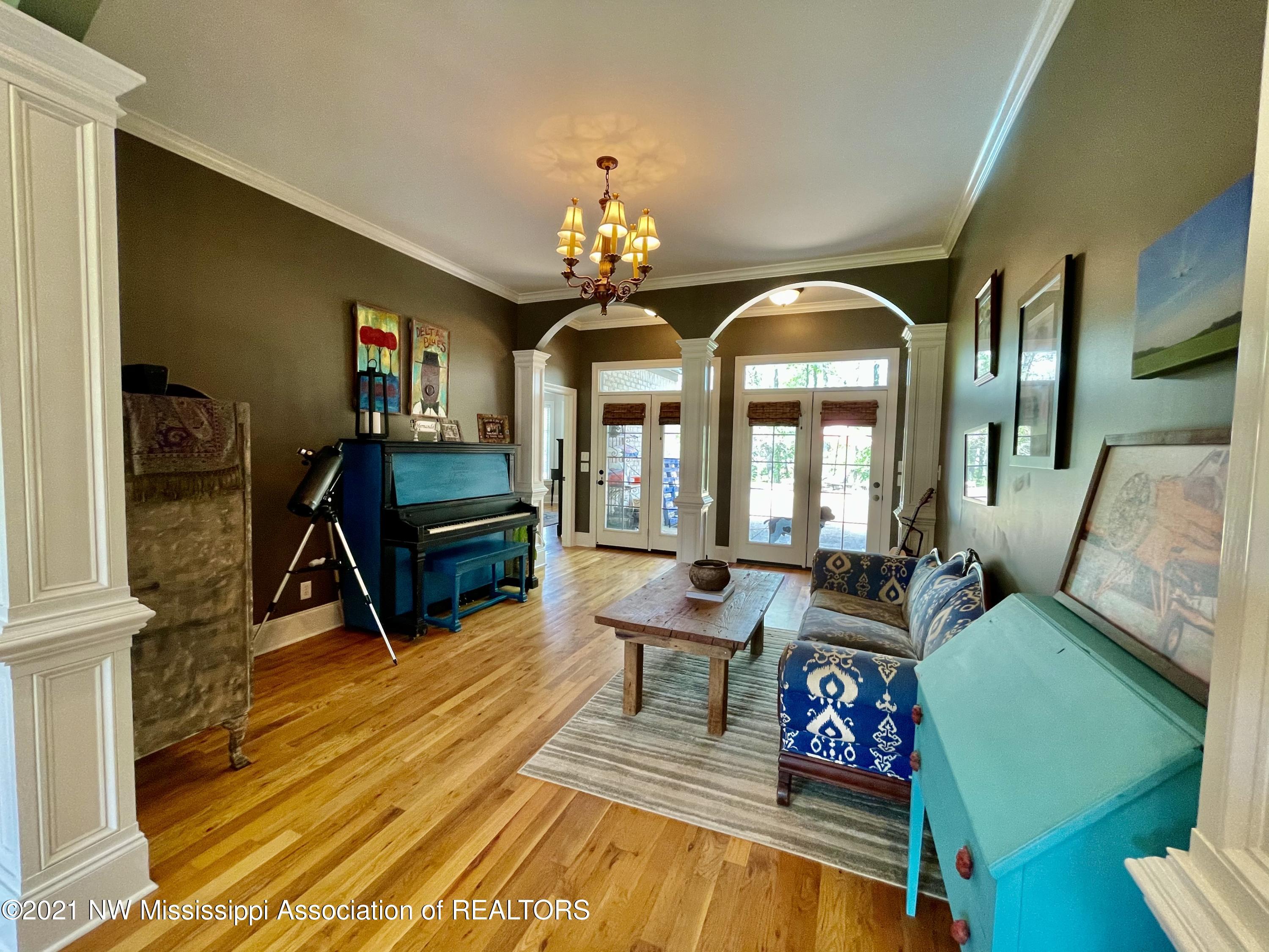 1888 Gracie Road Hernando, MS 38632 - Photo 8 of 41 FB28307C-F024-467A-B899-73221A516695