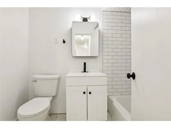 $1,195 | 99 East 54th Street, Unit 1, Minneapolis, MN 55419