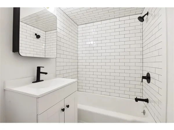 $1,195 | 99 East 54th Street, Unit 1, Minneapolis, MN 55419