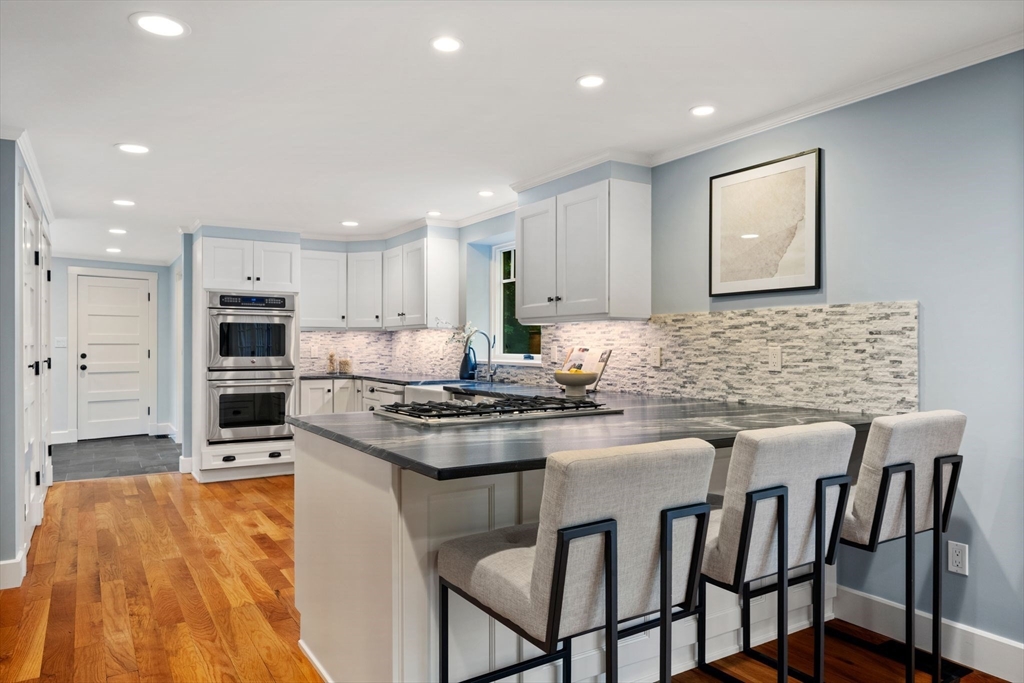 42 Lockwood Lane Boxford, MA 01921 - Photo 11 of 42 Gallery Image 11