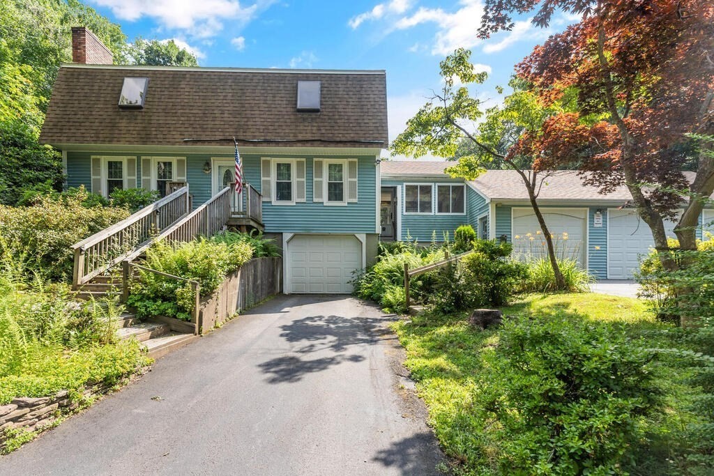 16 Dix Road Ipswich, MA 01938 - Photo 1 of 30 Gallery Image 1