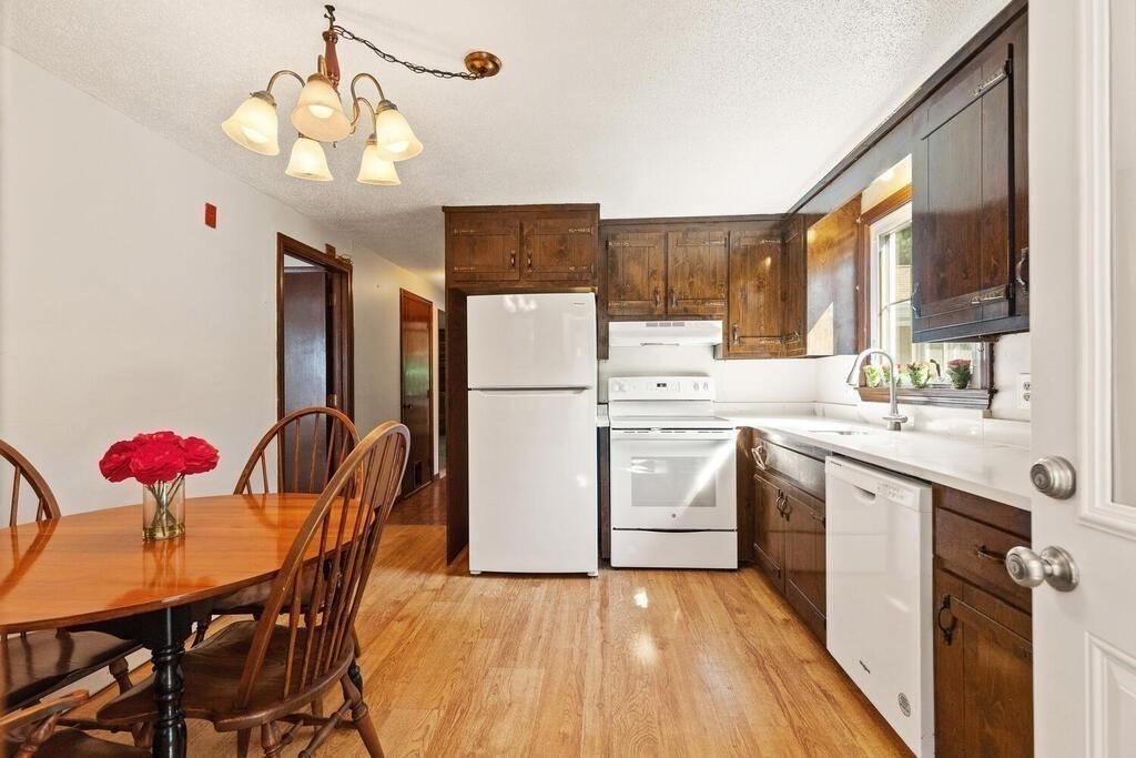 16 Dix Road Ipswich, MA 01938 - Photo 12 of 30 Gallery Image 12