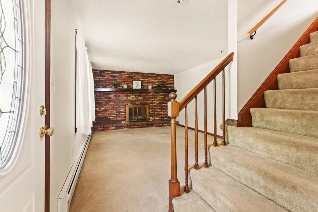 16 Dix Road Ipswich, MA 01938 - Photo 5 of 30 Gallery Image 5