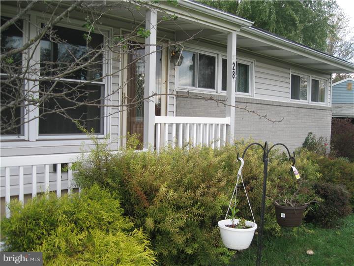 28 St Dunstans Road Hatboro, PA 19040 - Photo 8 of 10 Porch