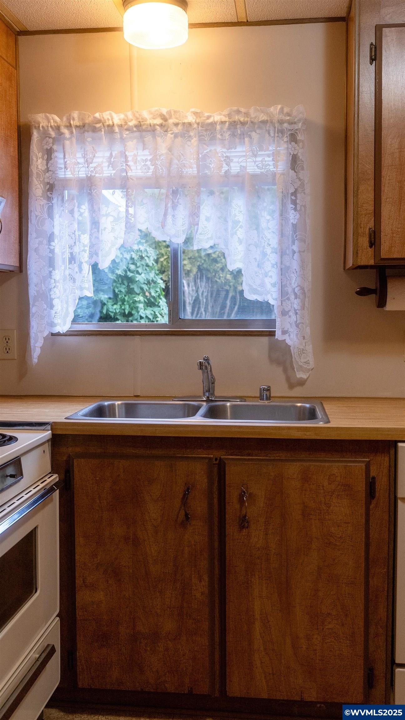5422 Portland Road Northeast, Unit 81 Salem, OR 97305 - Photo 13 of 33 Gallery Image 13