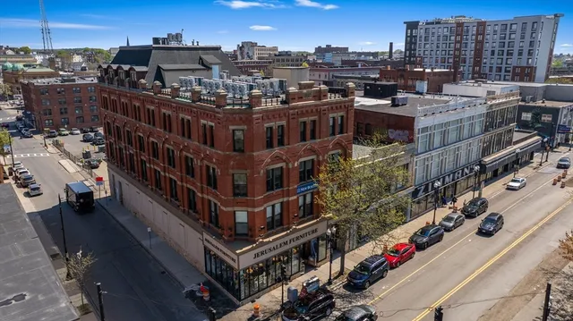 $1,495 | 64 Market Street, Unit 302, Lynn, MA 01901