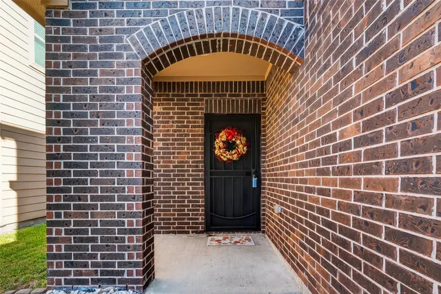 $290,000 | 9307 Fuqua Ridge Lane, Houston, TX 77075