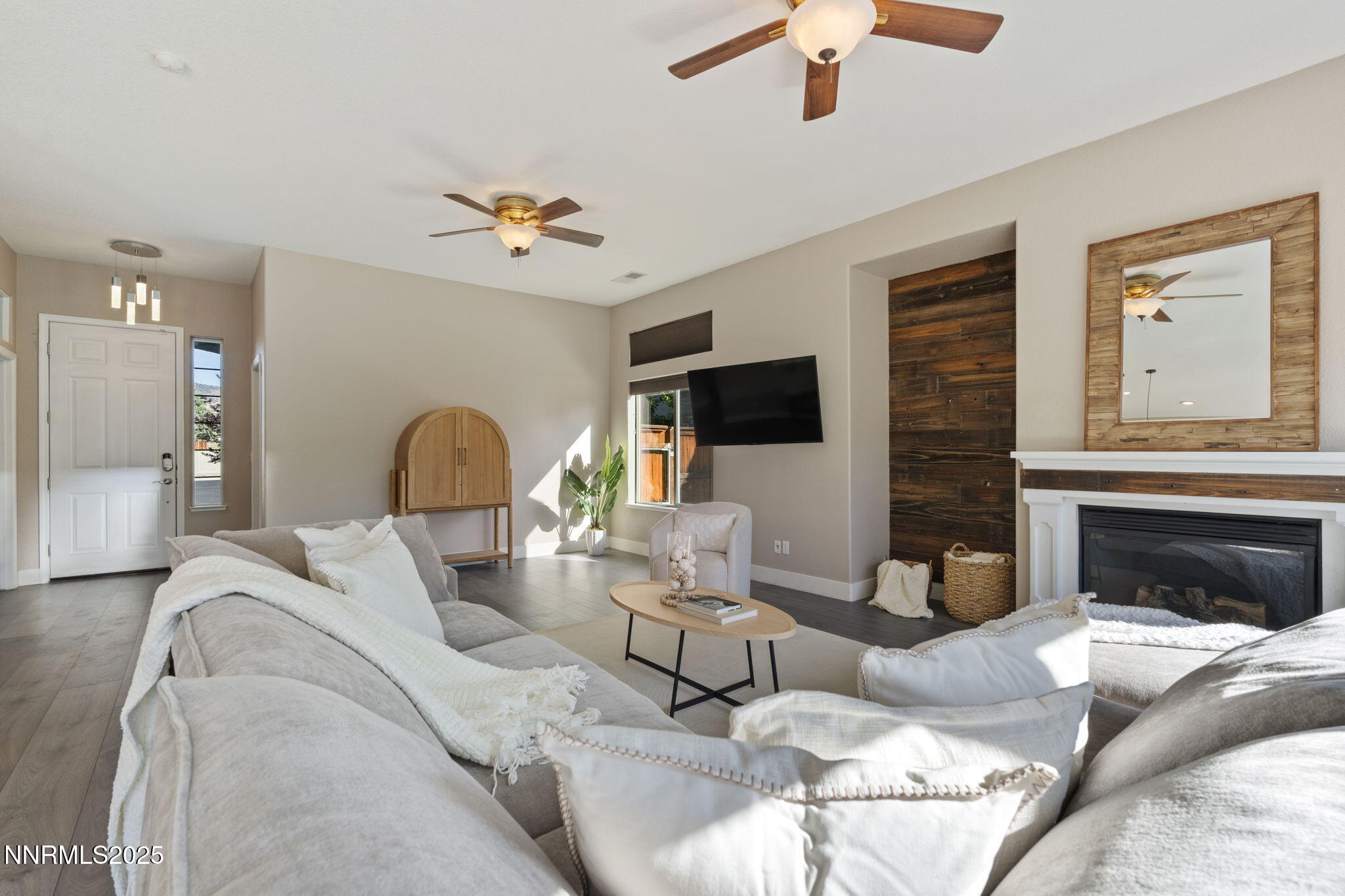 10265 Donnay Court Reno, NV 89521 - Photo 12 of 41 12-web-or-mls-DSC09584