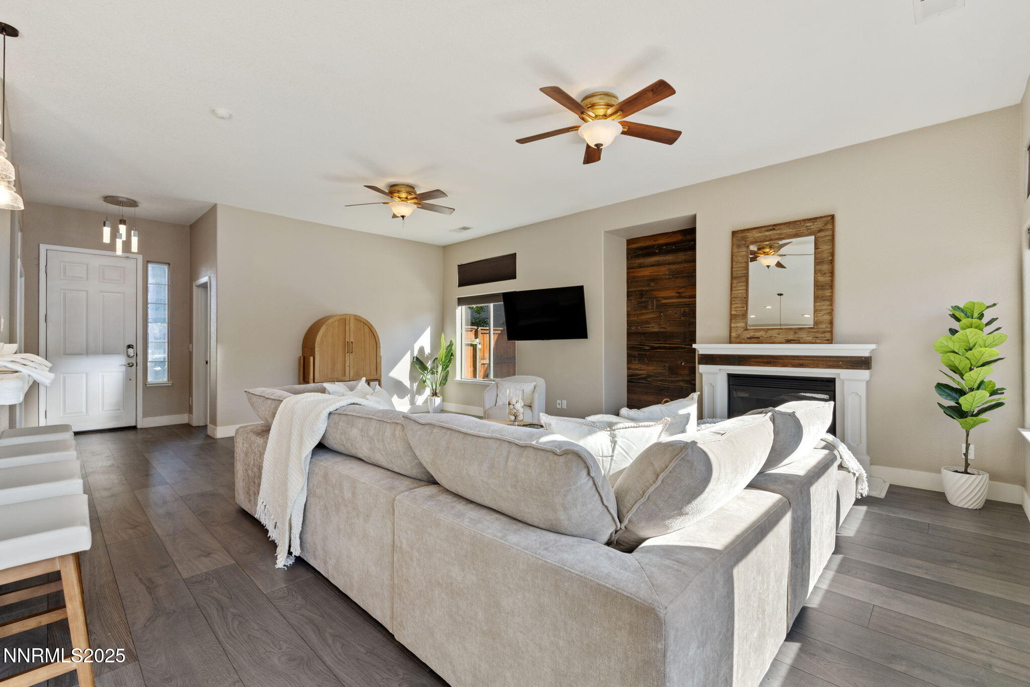 10265 Donnay Court Reno, NV 89521 - Photo 14 of 41 14-web-or-mls-DSC09579