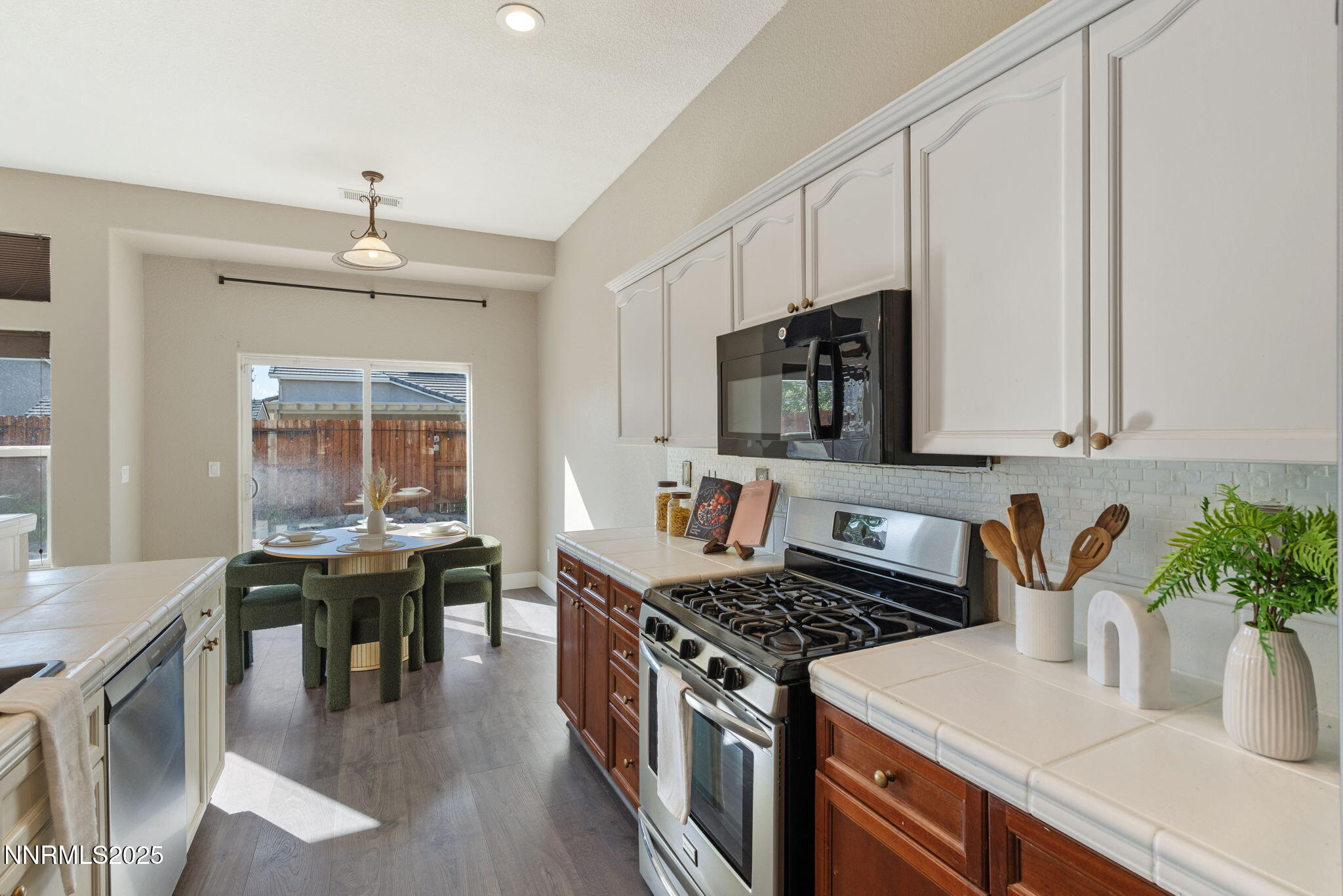 10265 Donnay Court Reno, NV 89521 - Photo 24 of 41 24-web-or-mls-DSC09634