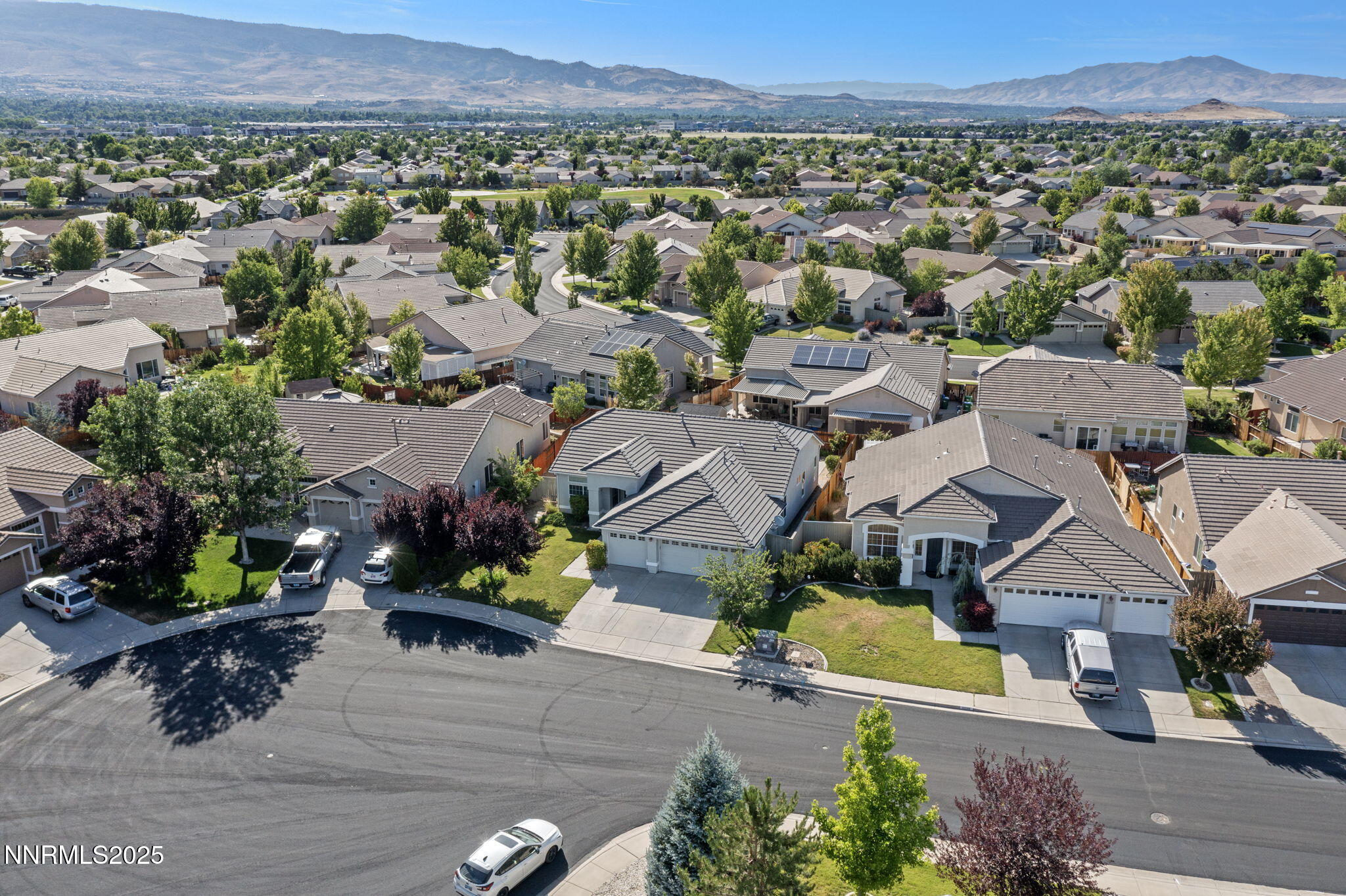 10265 Donnay Court Reno, NV 89521 - Photo 8 of 41 8-web-or-mls-DJI_0432