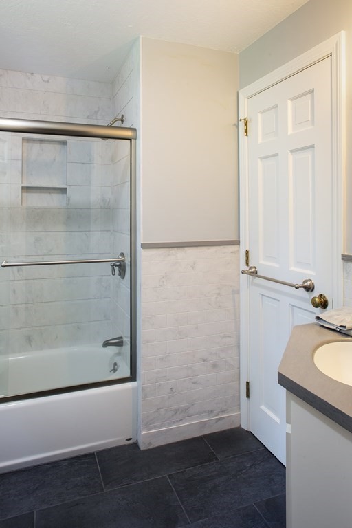 40 Union Hall Road Duxbury, MA 02332 - Photo 12 of 18 a bathroom with a shower and a sink
