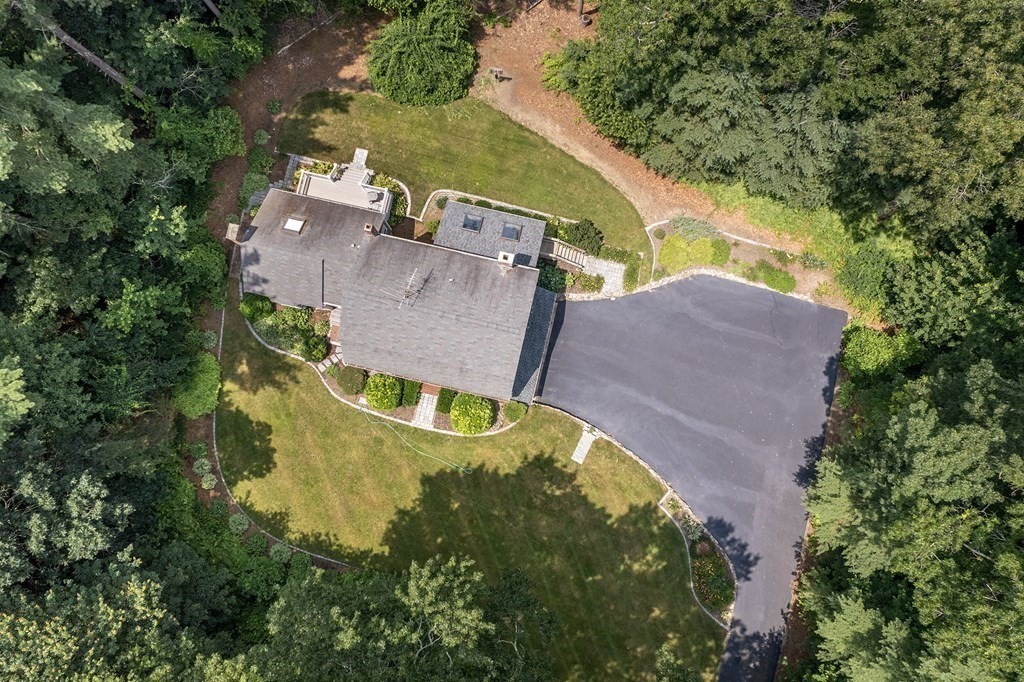40 Union Hall Road Duxbury, MA 02332 - Photo 17 of 18 an aerial view of residential house with outdoor space and swimming pool