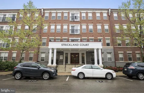 $615,000 | 500 Admirals Way, Unit 402, Philadelphia, PA 19146