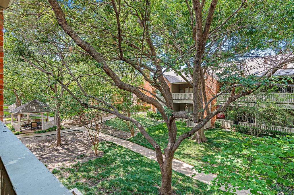 12660 Hillcrest Road, Unit 4203 Dallas, TX 75230 - Photo 13 of 16 View of yard with a gazebo