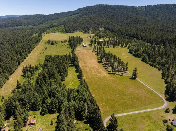 $3,600,000 | 78189 High Prairie Road, Oakridge, OR 97463