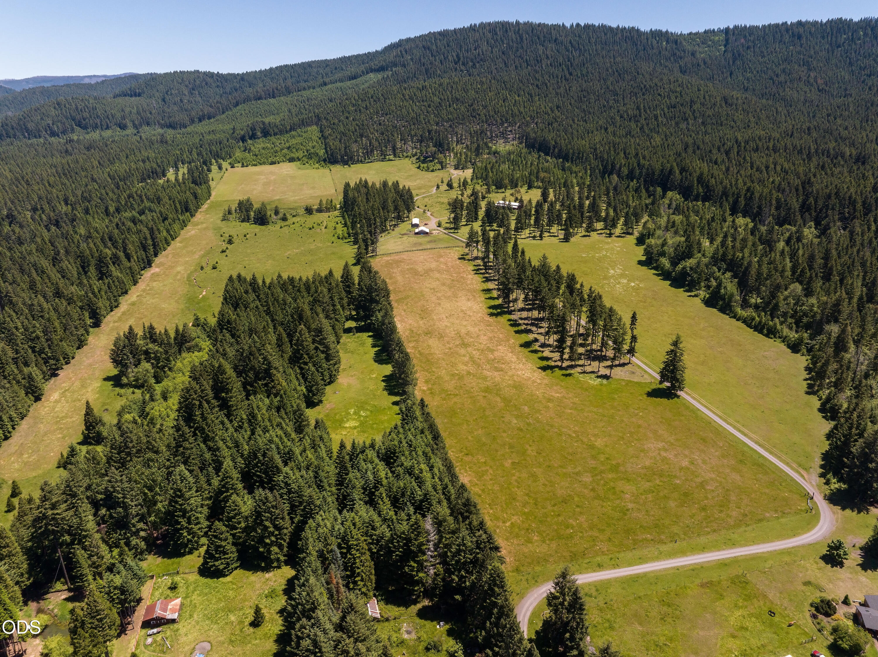 78189 High Prairie Road Oakridge, OR 97463 - Photo 1 of 76