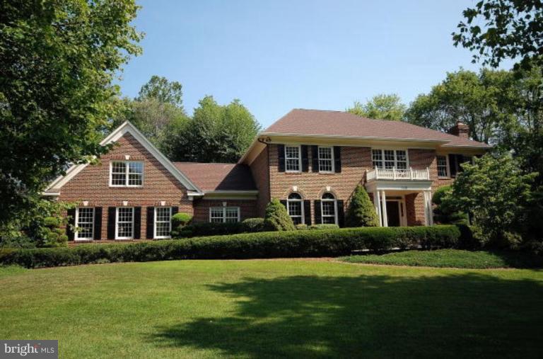7218 Braddock Road Annandale, VA 22003 - Photo 1 of 30 Exterior (Main)