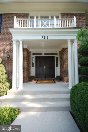 7218 Braddock Road Annandale, VA 22003 - Photo 4 of 30 Exterior #2