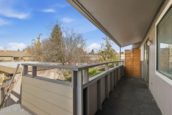$195,000 | 701 South 38th Avenue, Unit 20, Yakima, WA 98902