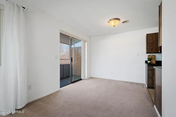 $195,000 | 701 South 38th Avenue, Unit 20, Yakima, WA 98902