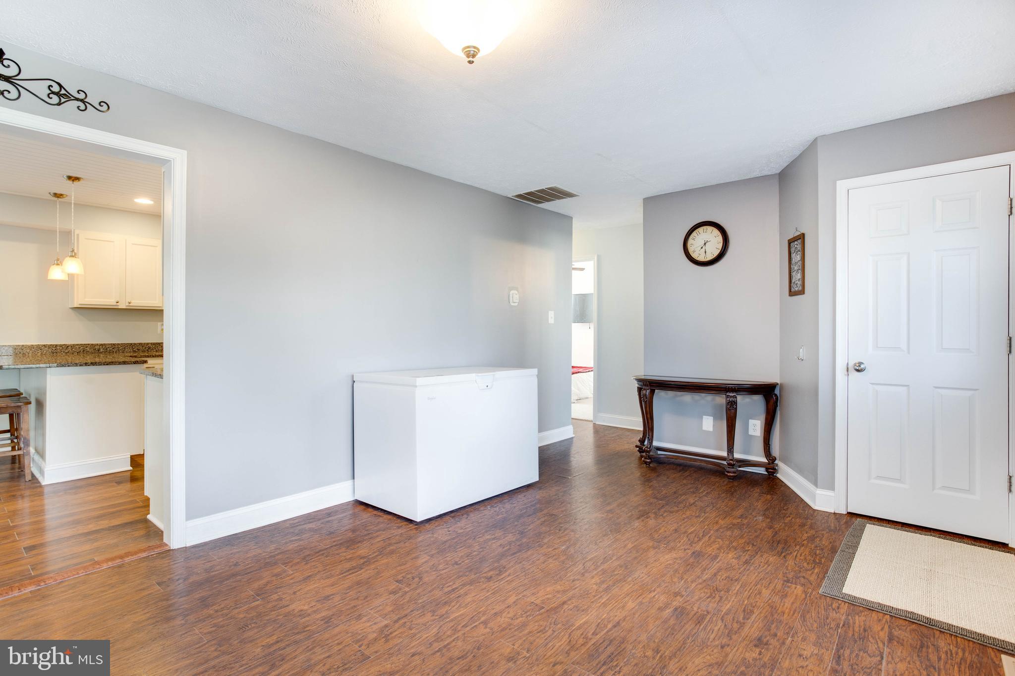 5757 Shady Side Road Churchton, MD 20733 - Photo 5 of 37 Gallery Image 5