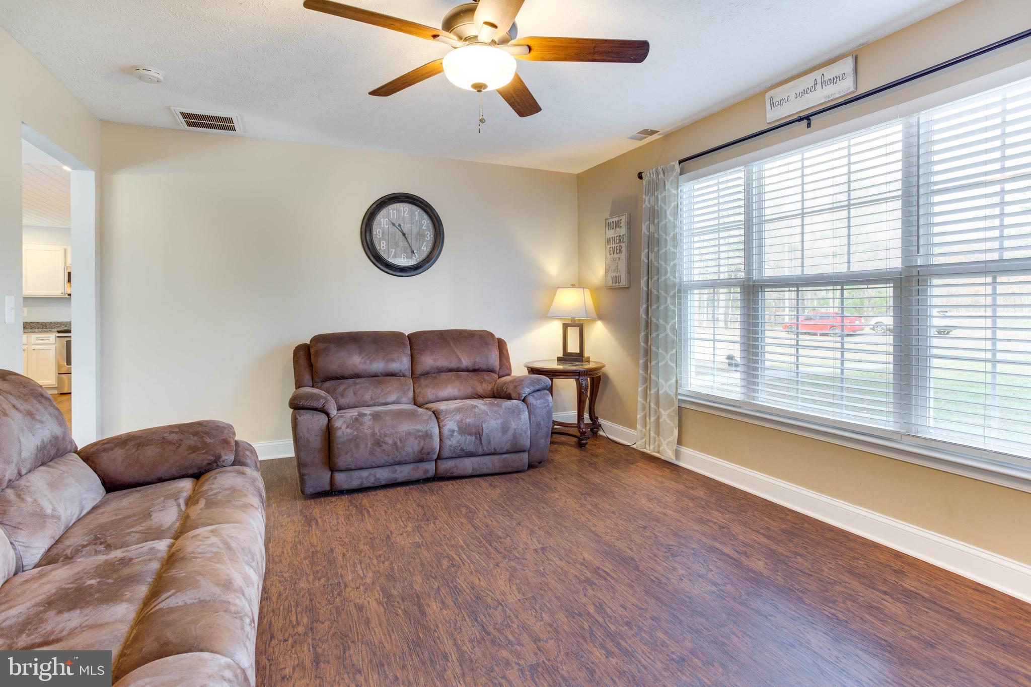 5757 Shady Side Road Churchton, MD 20733 - Photo 6 of 37 Gallery Image 6