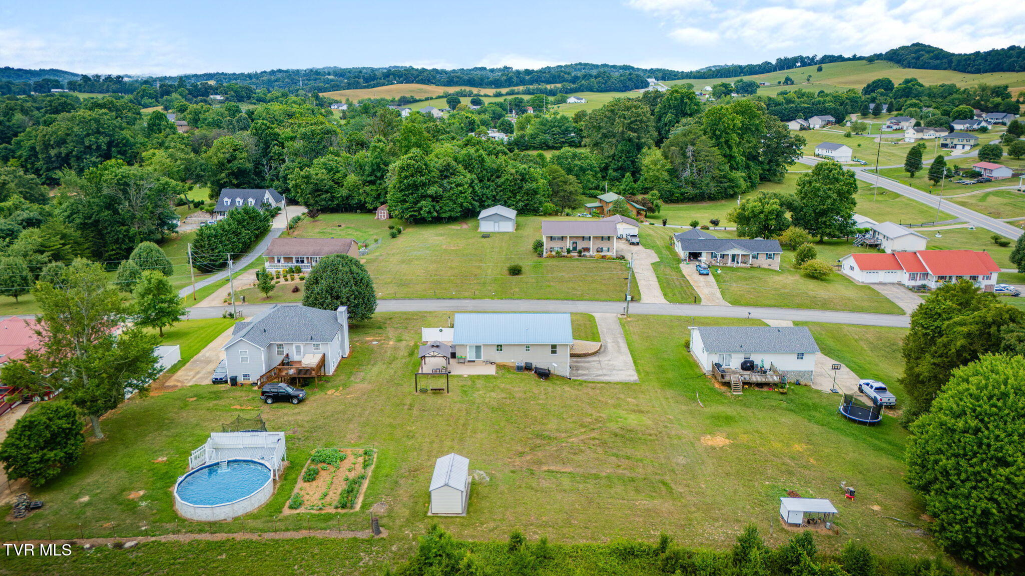 69 Pine Ridge Drive Afton, TN 37616 - Photo 34 of 38 104 (13)