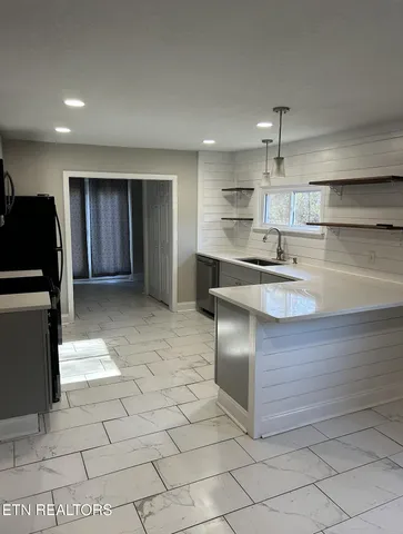 $449,900 | 1924 Sunny Lane, Knoxville, TN 37912