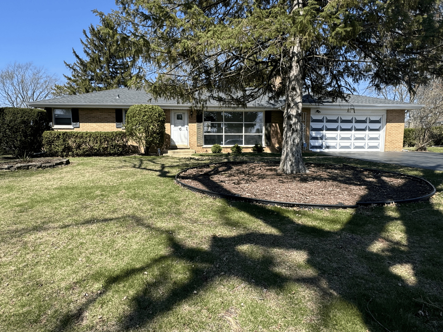 306 West Ridge Avenue Prospect Heights, IL 60070 - Photo 1 of 1 a view of a house with swimming pool and sitting area