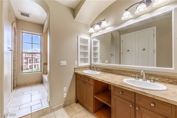 $479,000 | 10 Via Vasari, Unit 3105, Henderson, NV 89011