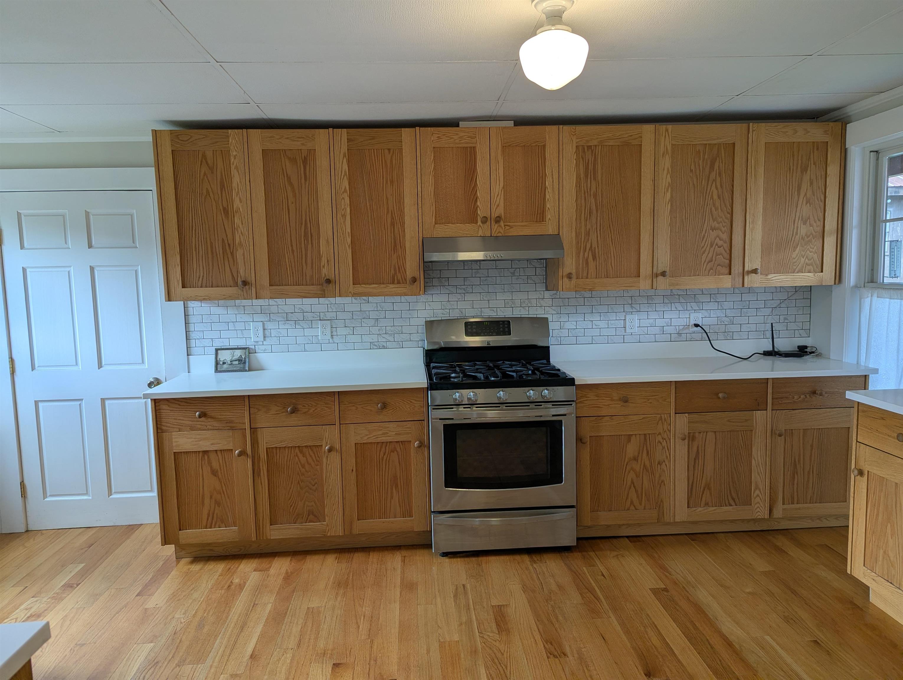 447 Elm Street Chester, VT 05143 - Photo 10 of 25 Gallery Image 10