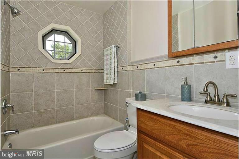 27558 St Michaels Road Easton, MD 21601 - Photo 15 of 30 Bath